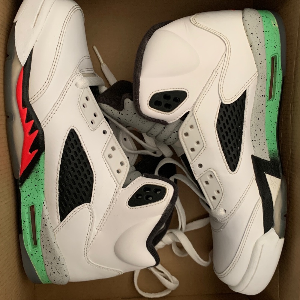 Boys Air Jordan 5 Retro - Picture 1 of 8